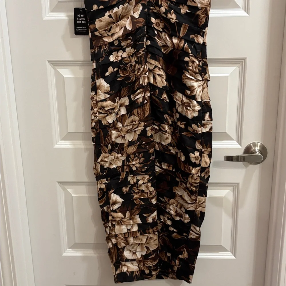 ✨NWT~Express Satin Ruched Bodycon Dress✨
